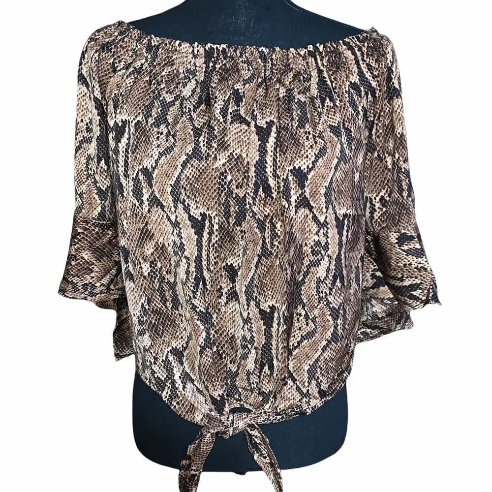 Express Top  - Picture 4 of 9